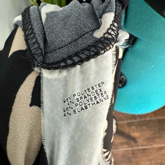 Motherhood Maternity size small Black and Tan Dotted Speckle Dress w/ Tie Front - Picture 16 of 16